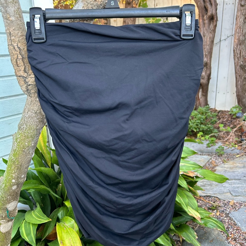 Aritzia Babaton ruched Black Women's Skirt
